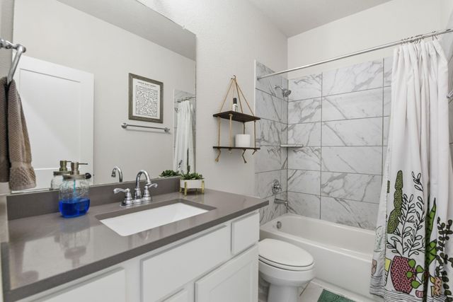 10102 S Goshawk Trail, Conroe, TX 77385