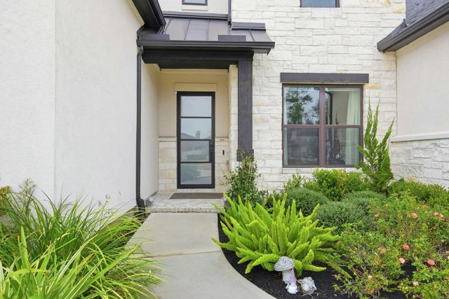 10102 S Goshawk Trail, Conroe, TX 77385