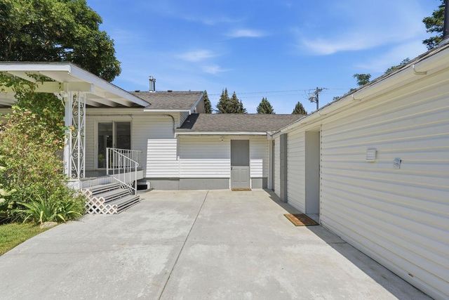 13804 E 16th Ave, Spokane Valley, WA 99216