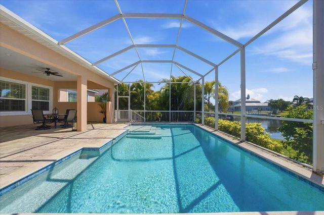 5303 FISHERSOUND LANE, Apollo Beach, FL 33572