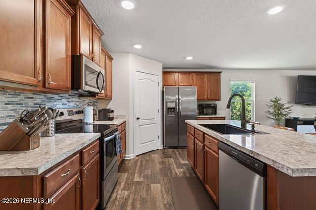 3307 BLUE CATFISH Drive, Jacksonville, FL 32226