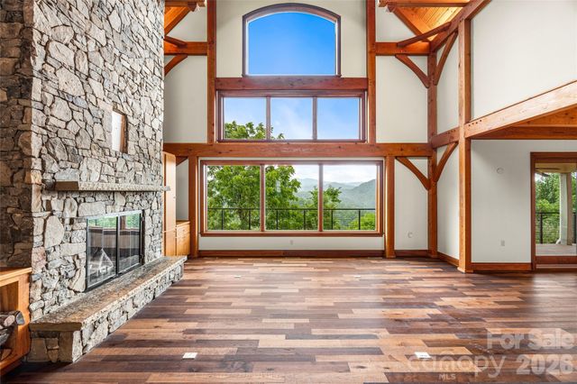 946 Ridge Road, Green Mountain, NC 28740