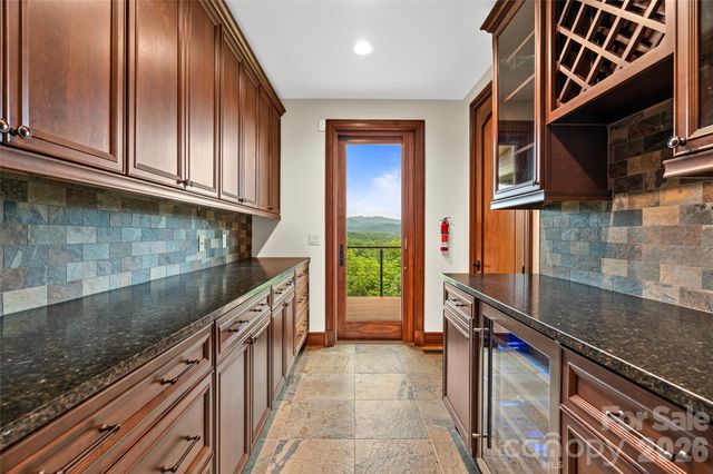 946 Ridge Road, Green Mountain, NC 28740