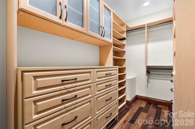 946 Ridge Road, Green Mountain, NC 28740