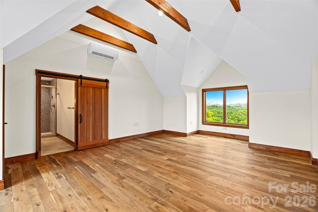 946 Ridge Road, Green Mountain, NC 28740