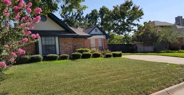 510 Gunnison Drive, Arlington, TX 76006