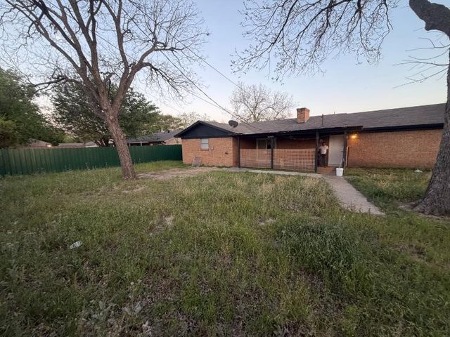 1024 Edna Drive, Everman, TX 76140