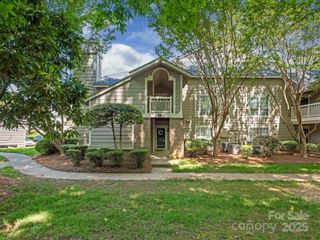 5011 Sharon Road J, Charlotte, NC 28210