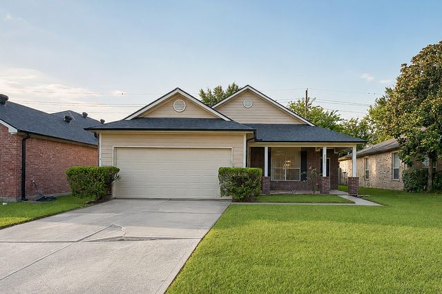 8723 Willow Grove Drive, Tomball, TX 77375