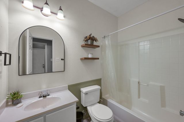 8723 Willow Grove Drive, Tomball, TX 77375