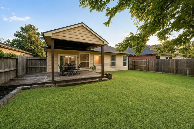 8723 Willow Grove Drive, Tomball, TX 77375