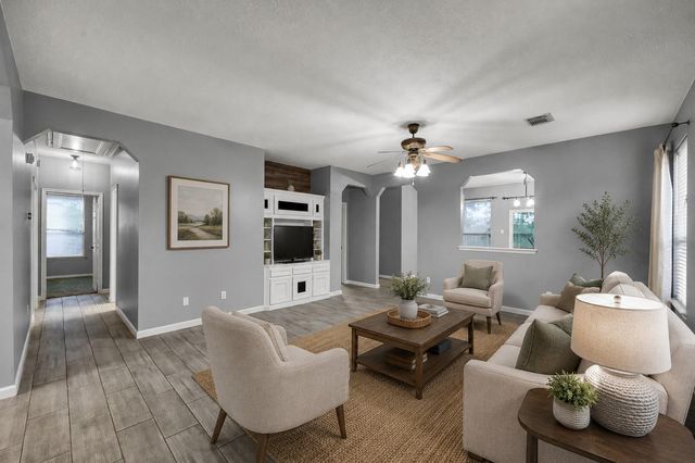 8723 Willow Grove Drive, Tomball, TX 77375