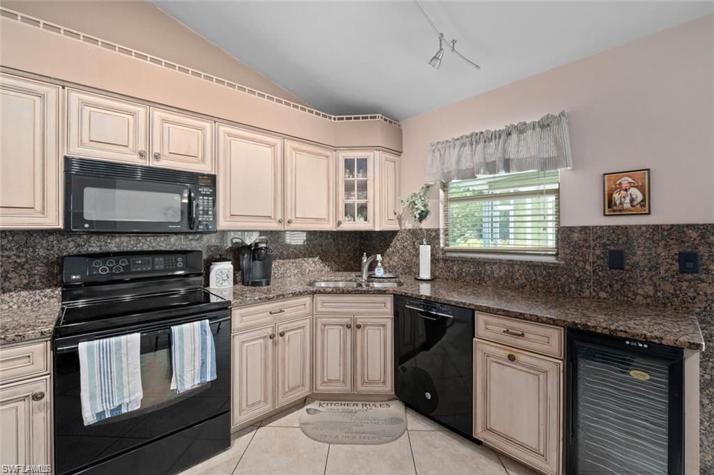 22614 Fountain Lakes BLVD, ESTERO, FL 33928 — photo 4