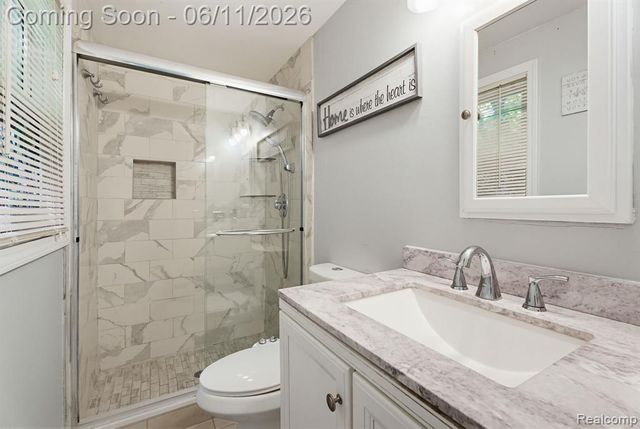36521 Gloucester Drive, Clinton Township, MI 48035