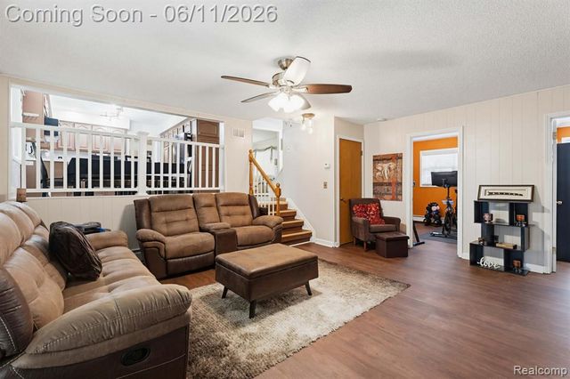 36521 Gloucester Drive, Clinton Township, MI 48035