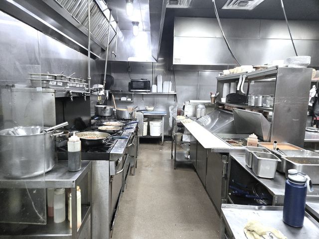 3142 S HIGHLAND DR, Millcreek, UT 84106