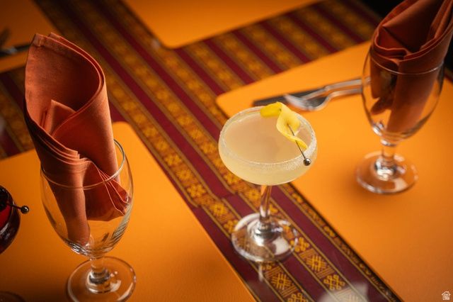 3142 S HIGHLAND DR, Millcreek, UT 84106