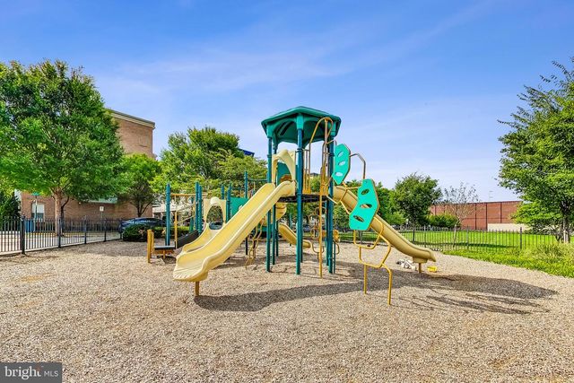 5813 LUSTINE ST, Hyattsville, MD 20781