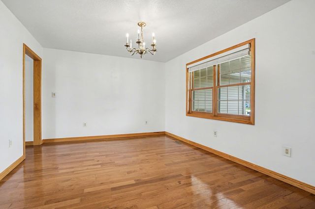 57120 Bluff Crest Drive, Elkhart, IN 46516