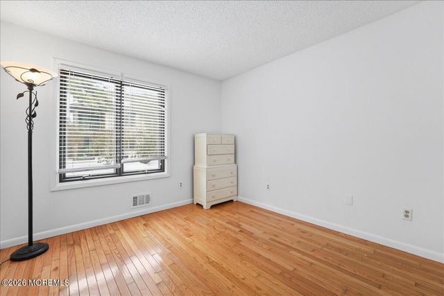 3431 Bridge Avenue 15, Point Pleasant, NJ 08742