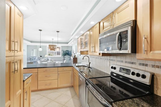 8776 MIDNIGHT PASS ROAD C204, Sarasota, FL 34242