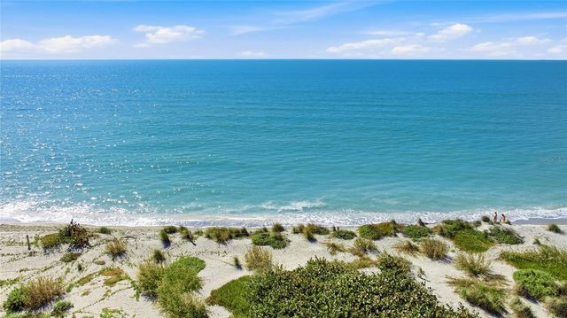 8776 MIDNIGHT PASS ROAD C204, Sarasota, FL 34242