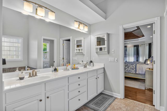 3049 Old Field Way, Lexington, KY 40513