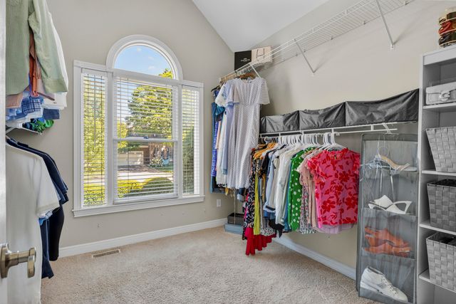 3049 Old Field Way, Lexington, KY 40513
