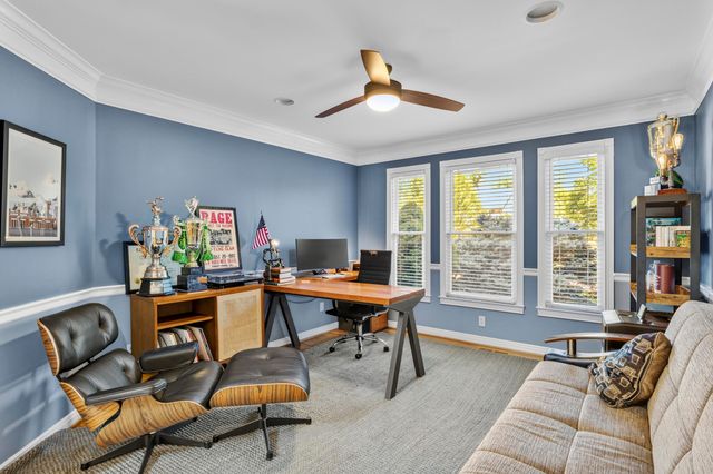 3049 Old Field Way, Lexington, KY 40513