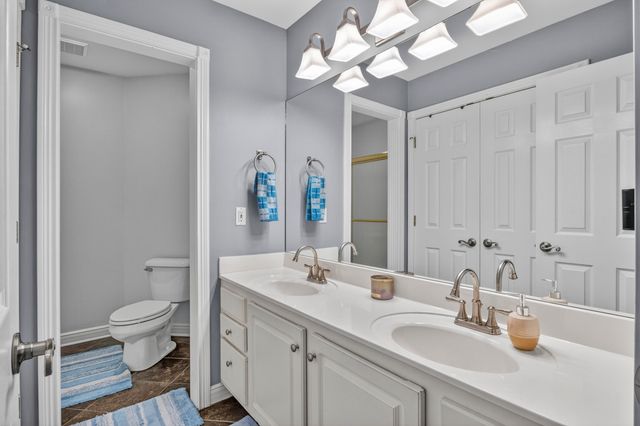 3049 Old Field Way, Lexington, KY 40513