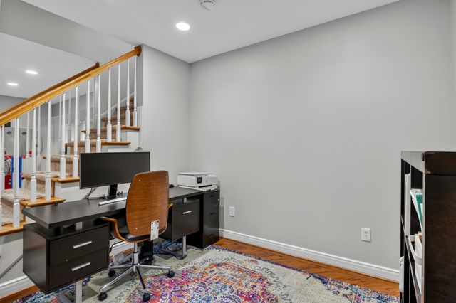 3049 Old Field Way, Lexington, KY 40513