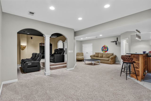 3049 Old Field Way, Lexington, KY 40513