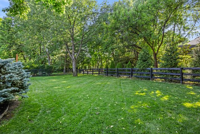 3049 Old Field Way, Lexington, KY 40513