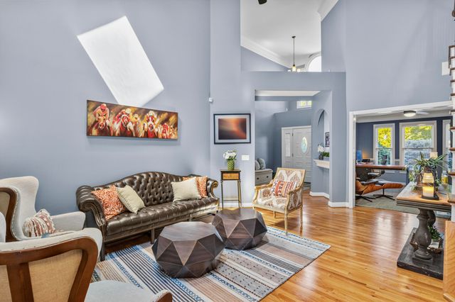 3049 Old Field Way, Lexington, KY 40513