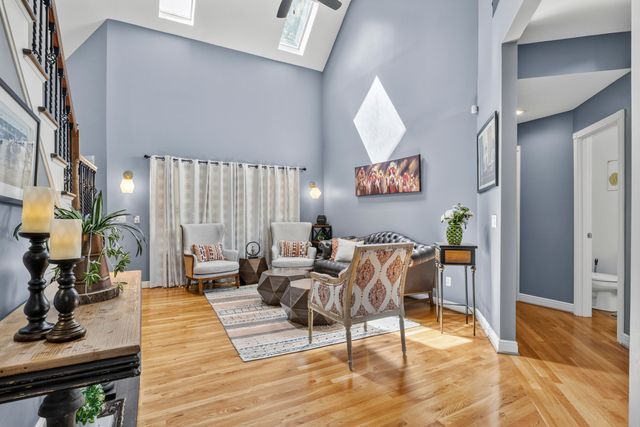 3049 Old Field Way, Lexington, KY 40513