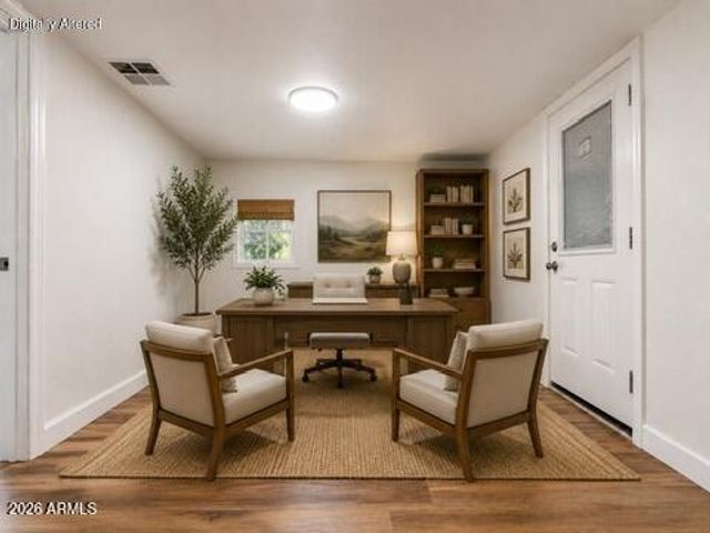 5028 W KRALL Street, Glendale, AZ 85301