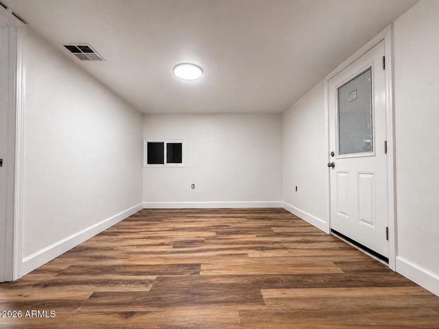 5028 W KRALL Street, Glendale, AZ 85301