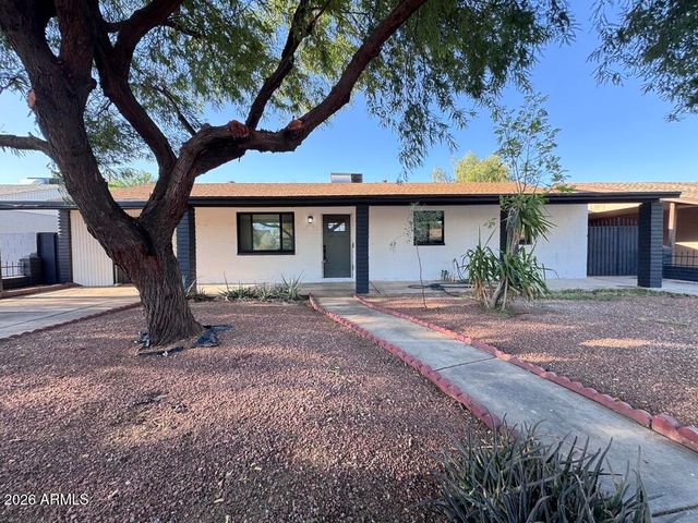 5028 W KRALL Street, Glendale, AZ 85301