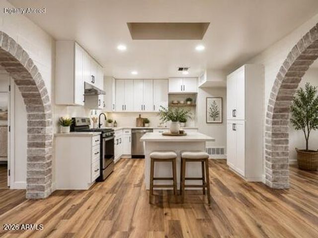 5028 W KRALL Street, Glendale, AZ 85301