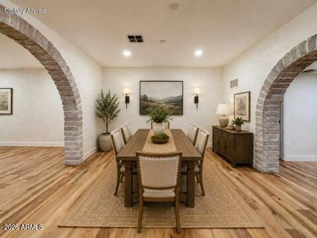 5028 W KRALL Street, Glendale, AZ 85301