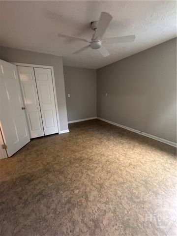 23 Douglas Court, Bloomingdale, GA 31302