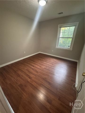 23 Douglas Court, Bloomingdale, GA 31302