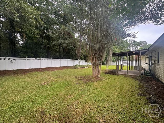 23 Douglas Court, Bloomingdale, GA 31302