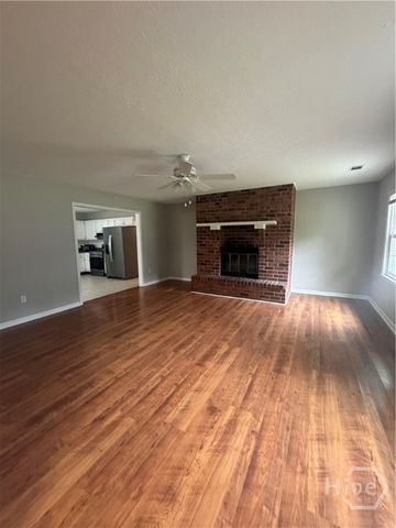 23 Douglas Court, Bloomingdale, GA 31302