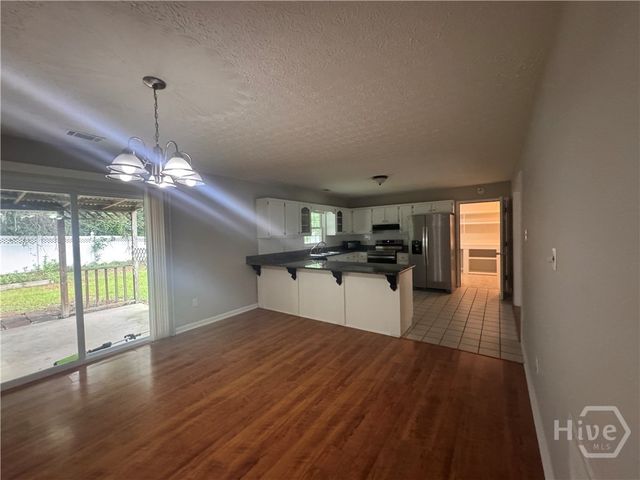 23 Douglas Court, Bloomingdale, GA 31302