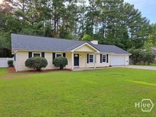 23 Douglas Court, Bloomingdale, GA 31302