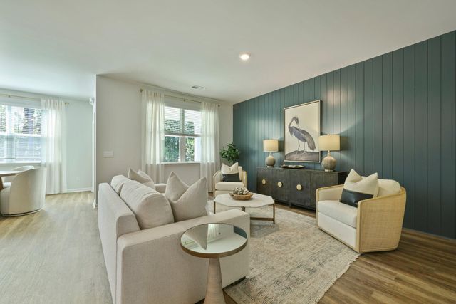 1075 Laurel Oaks Drive, Summerville, SC 29483