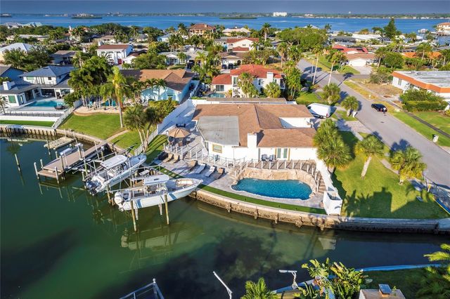320 HARBOR PASSAGE, Clearwater Beach, FL 33767