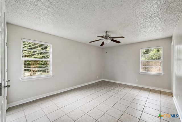 800 Carmen Street, Killeen, TX 76541