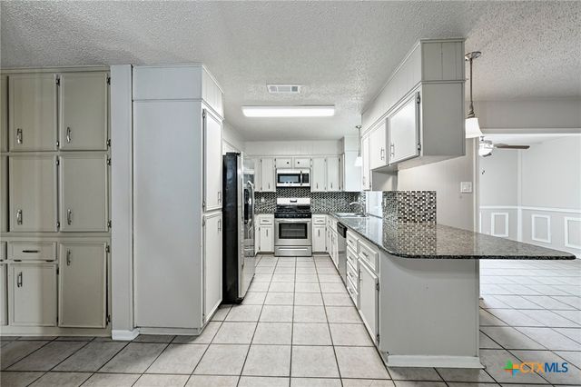 800 Carmen Street, Killeen, TX 76541